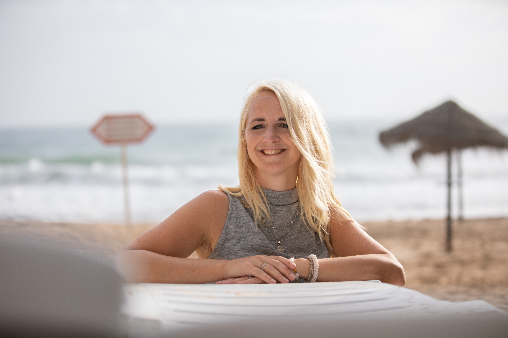 Kathrin am Strand – ortsunabhängig arbeiten